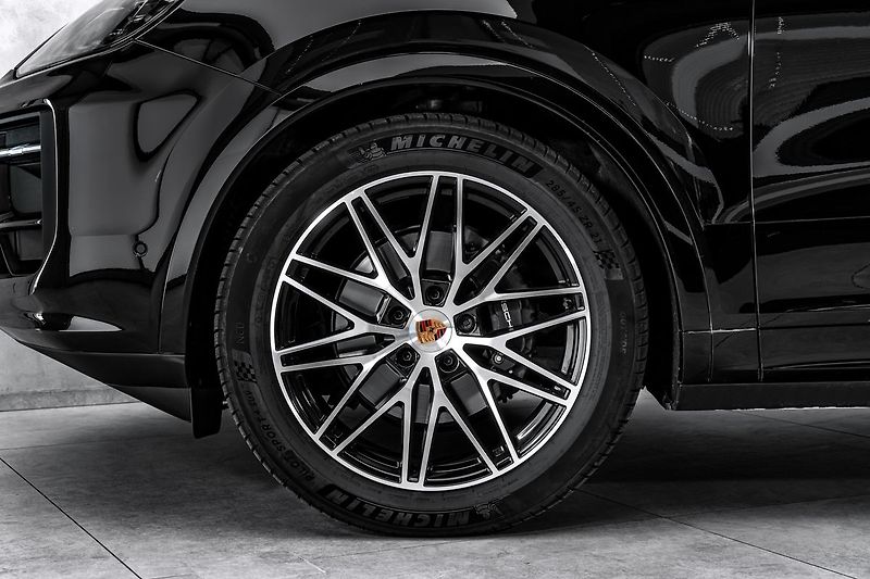 Porsche Cayenne black edition, soft Bose, PASM - fotka 2 z 26