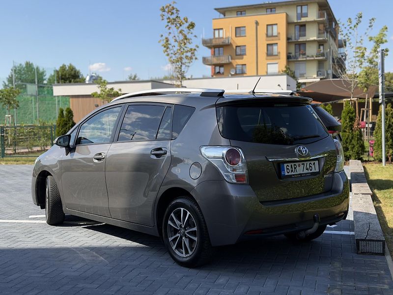 Toyota Verso (2017) 1.8 Valvematic 108 kW / tažné  - fotka 3 z 21