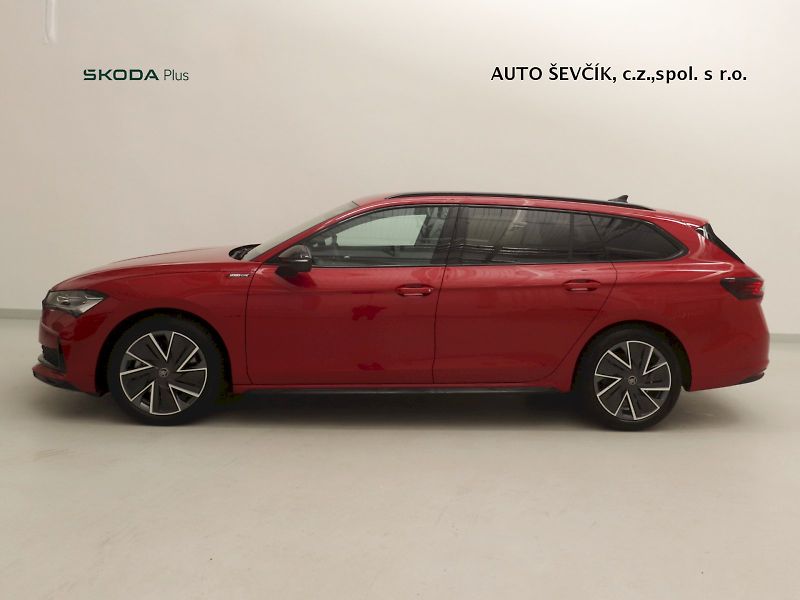 Škoda Superb (2025) Sportline 2.0 TSI 150 kW DSG - fotka 3 z 29