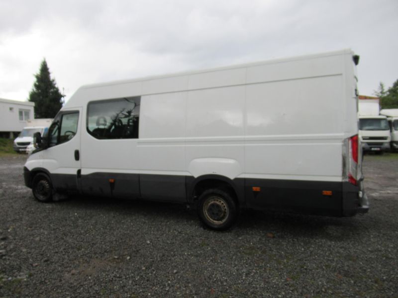 Iveco Daily (2017) 35S18 MAXI 7míst - fotka 3 z 13