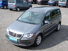 Volkswagen Touran 2.0 TDI Highline SERVISKA - fotografie inzerátu