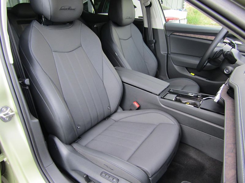 Škoda Superb (2026) L&K 2.0 TDI 110 kW DSG - fotka 21 z 30