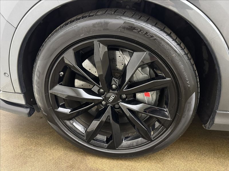 Audi SQ7 4,0 CERAMIC 7MÍST NV MASÁŽ TZ - fotka 47 z 53