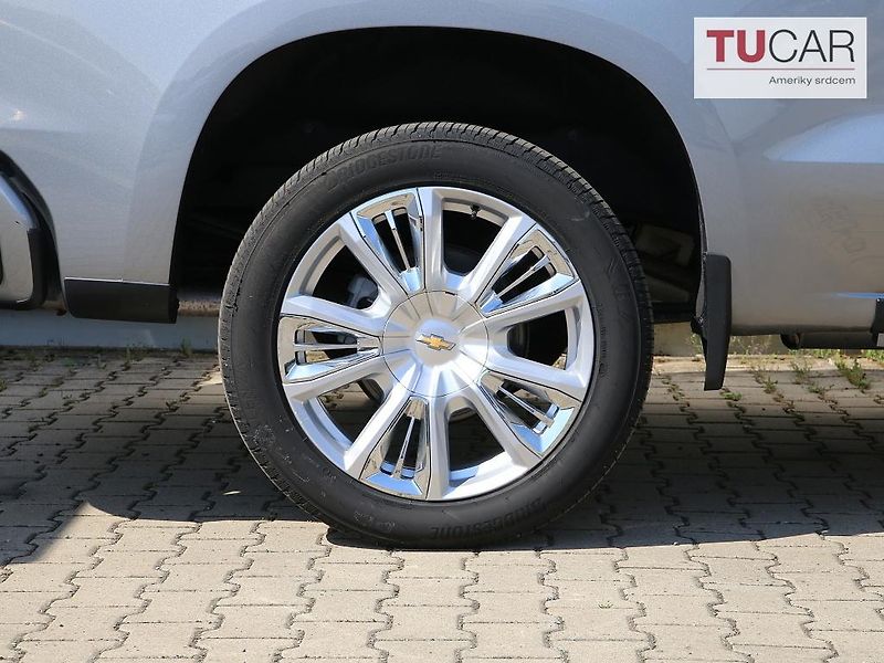 Chevrolet Silverado (2026) High Country 6.2 V8  - fotka 13 z 48