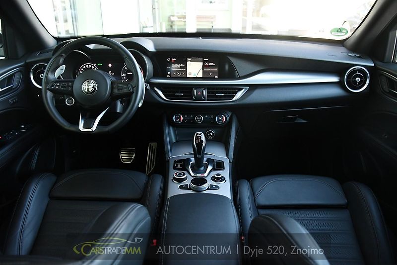 Alfa Romeo Stelvio 2.2D 16V 154kW Veloce AT8-Q4 - fotka 19 z 52