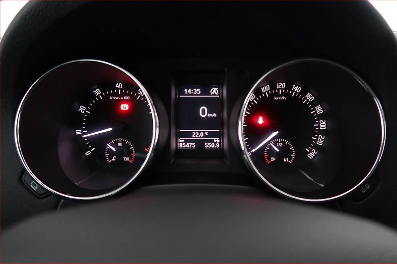 Škoda Yeti (2017) Ambition 1.4 TSI, Tempomat - fotka 11 z 17