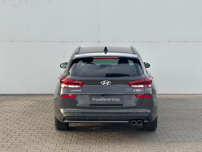 Hyundai i30 1.5 T-GDI MHEV DCT N-Line - fotka 9 z 29