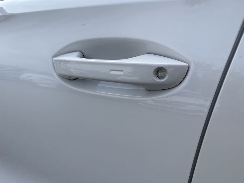 Cupra Formentor (2023) 1.4 TSI e-Hybrid DSG - fotka 28 z 32