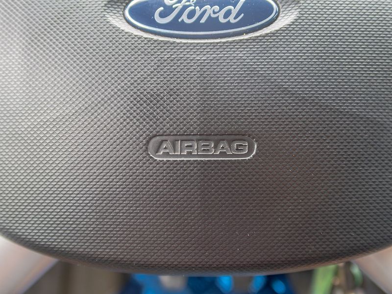 Ford Galaxy (2004) 1.9TDI 85KW 7sed – WEBASTO - fotka 23 z 37