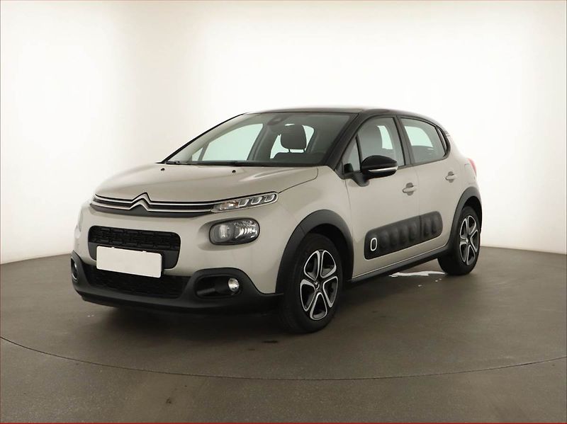 Citroën C3 (2018) 1.2 PureTech, Automat - fotka 2 z 17
