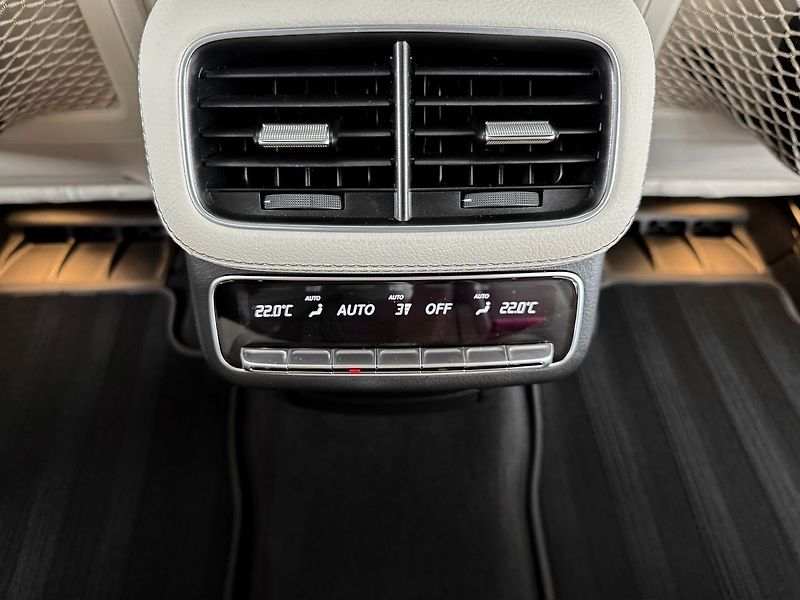Mercedes-Benz GLS 350d AMG 4M PREMIUM PLUS, E-BO - fotka 29 z 36