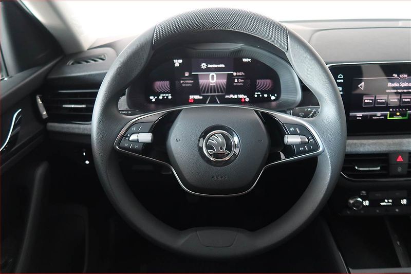Škoda Scala (2024) Selection 1.0 TSI, Serv.kniha - fotka 15 z 18
