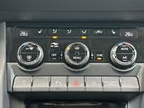 Škoda Karoq (2022) 1.5 TSI 110 kW Tažné Matrix - náhled 26