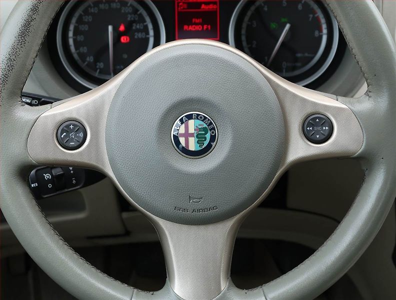 Alfa Romeo 159 (2006) 3.2 JTS, 4X4, po STK - fotka 17 z 19