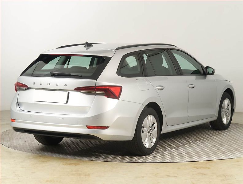 Škoda Octavia (2023) Ambition 2.0 TDI - fotka 5 z 18