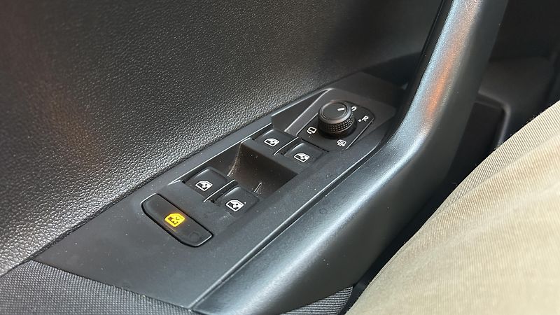 Volkswagen Polo (2022) 1.0 TSI Life  - fotka 18 z 18