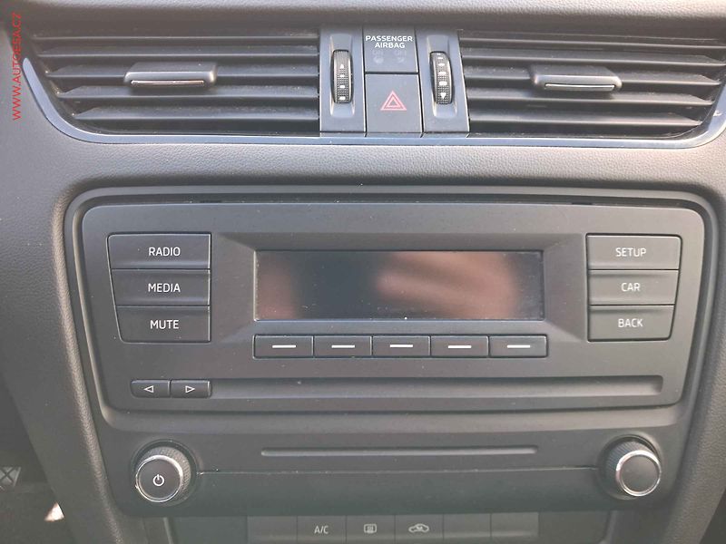 Škoda Octavia (2014) 1.2 TSi, Active, +kola - fotka 14 z 17