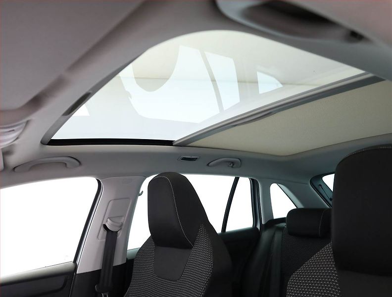 Škoda Superb (2010) 2.0 TDI, Serv.kniha, Tempomat - fotka 17 z 17