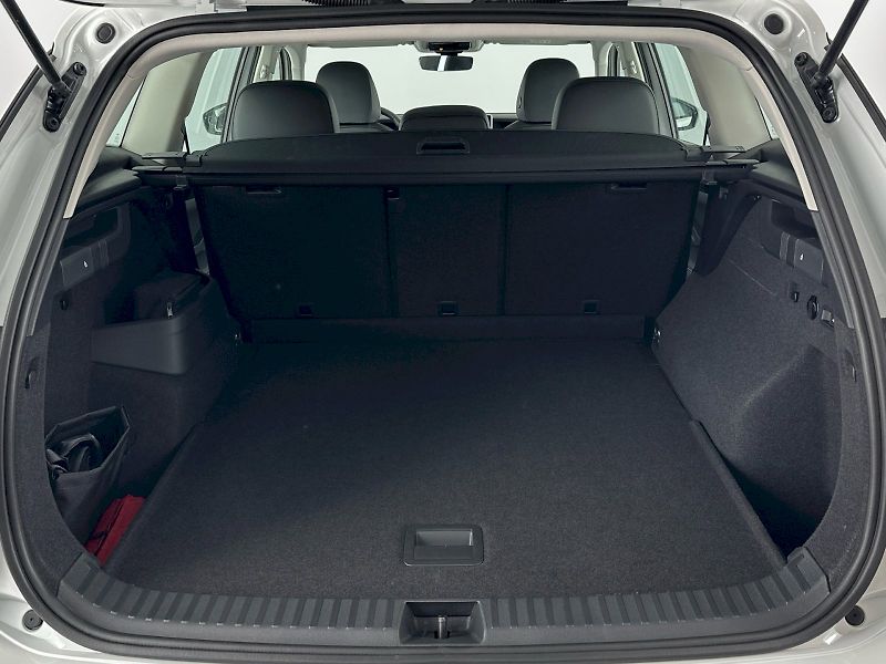 Volkswagen Tayron (2025) 2.0 TSI 150kW 4Motion DSG - fotka 34 z 36