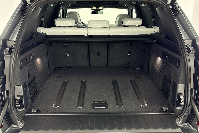 BMW X5 xDrive30d - fotka 11 z 30
