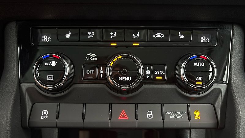 Škoda Karoq 2.0 TDI Style - fotka 13 z 27