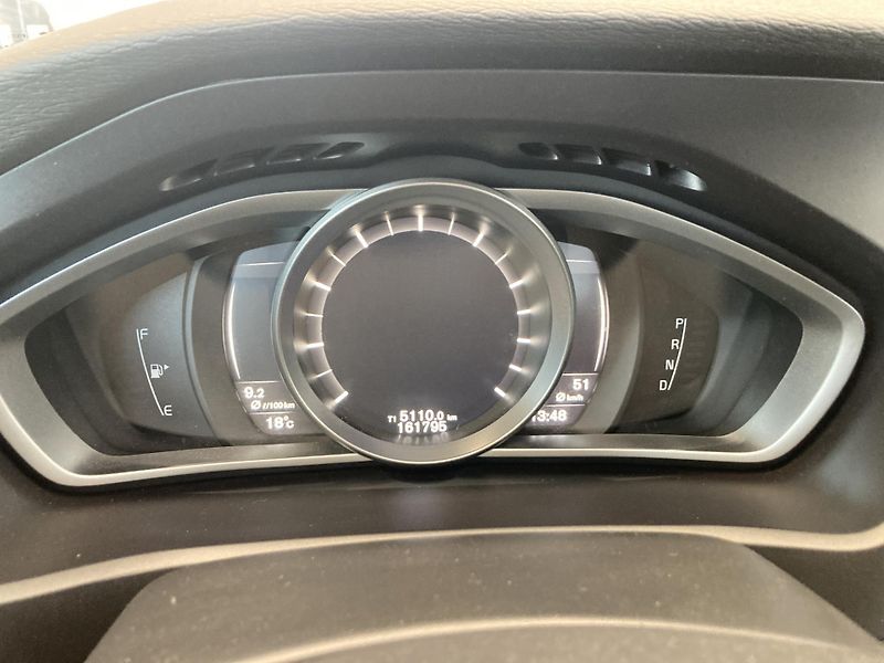 Volvo V40 CROSS COUNTRY T4  - REZERVACE - fotka 20 z 43