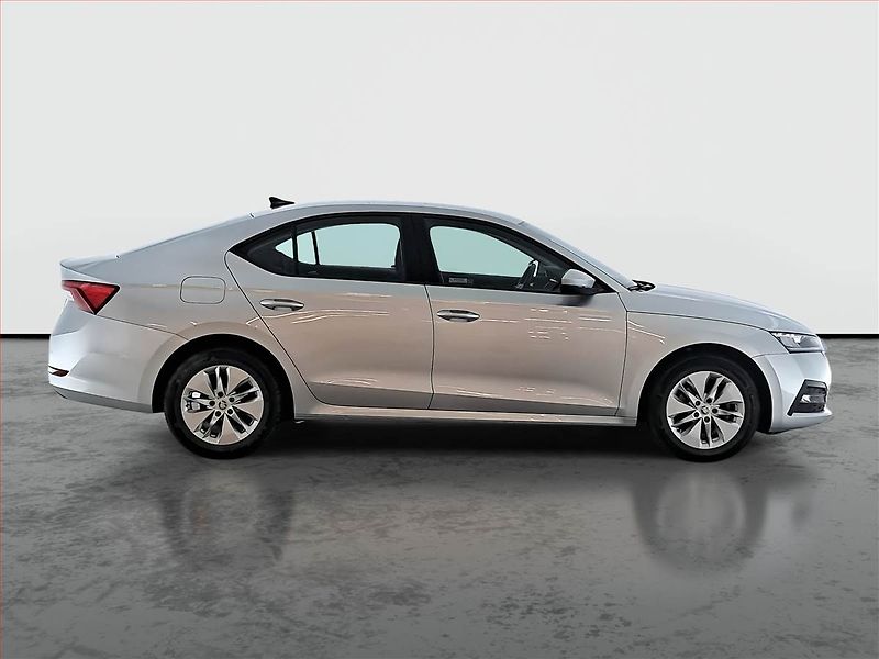 Škoda Octavia (2023) Ambition Plus 1.5 TSI - fotka 6 z 16