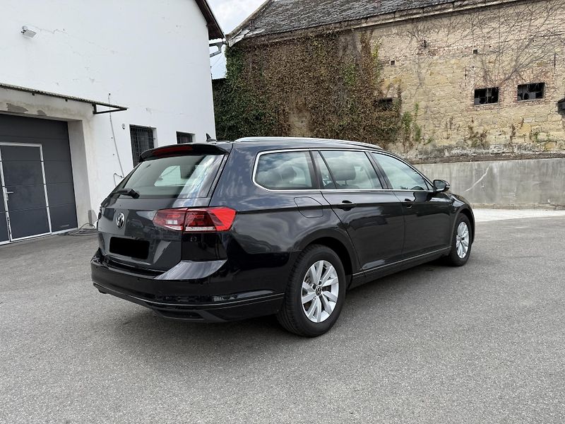 Volkswagen Passat Variant 1.5 TSI 110 kW - fotka 4 z 26