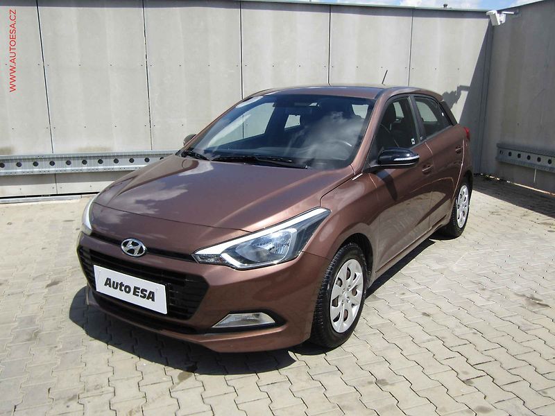Hyundai i20 (2018) 1.2i, 1.maj,ČR, Klima - fotka 3 z 19