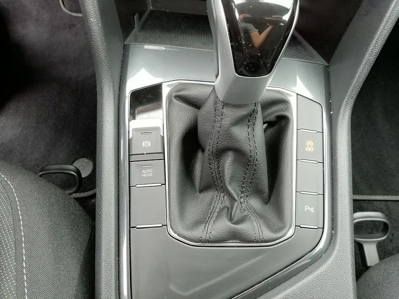 Volkswagen Tiguan Allspace 1,5 TSI DSG Life 110 kW - fotka 17 z 23