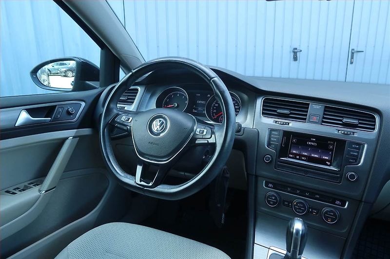 Volkswagen Golf (2013) 1.2 TSI, Automat, Serv.kniha - fotka 7 z 21