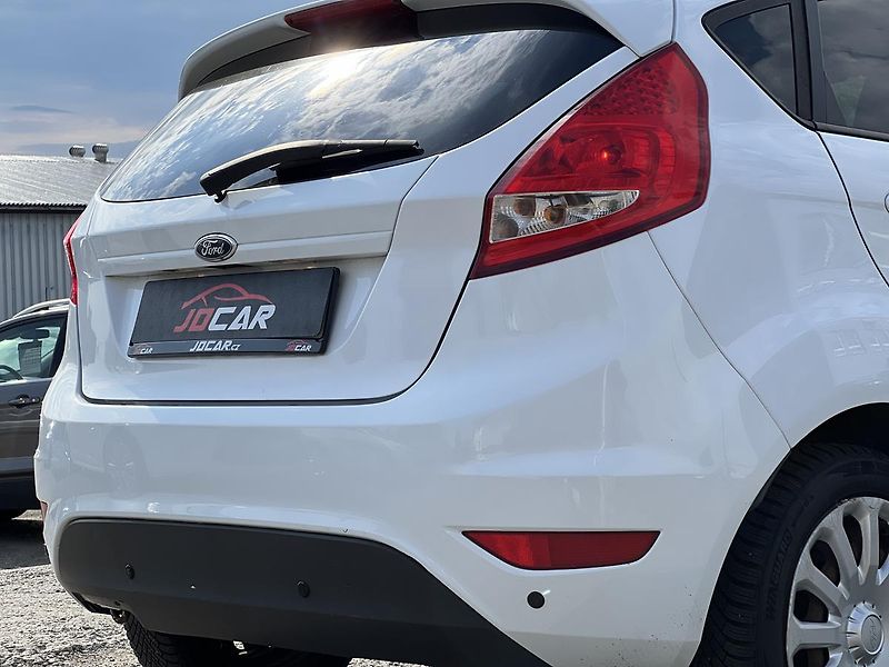 Ford Fiesta 1.25i  ZÁMEK Ř.P. PŮVOD ČR - fotka 37 z 37