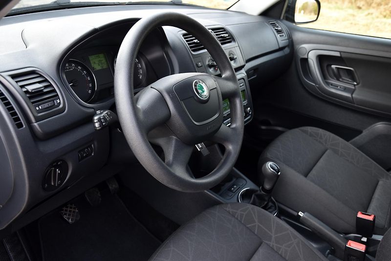Škoda Fabia 1.6 TDi CR FAMILY, KLIMA, TEMP - fotka 8 z 50