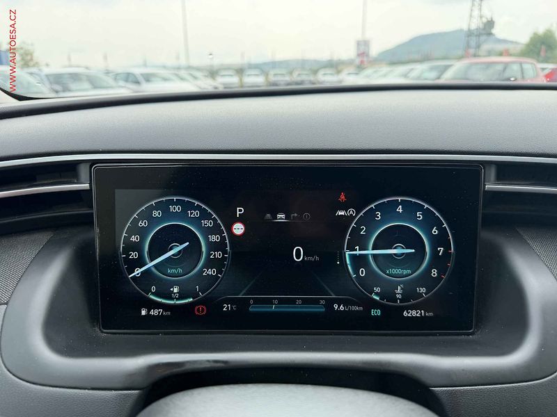 Hyundai Tucson (2021) 1.6 T-GDI 4x4, ČR, AT, tempo - fotka 15 z 18