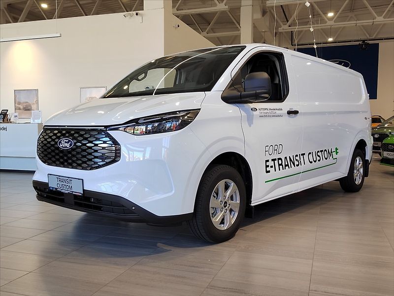 Ford Transit Custom 340 L2 Trend 64 kWh Dojezd 314 - fotka 10 z 25