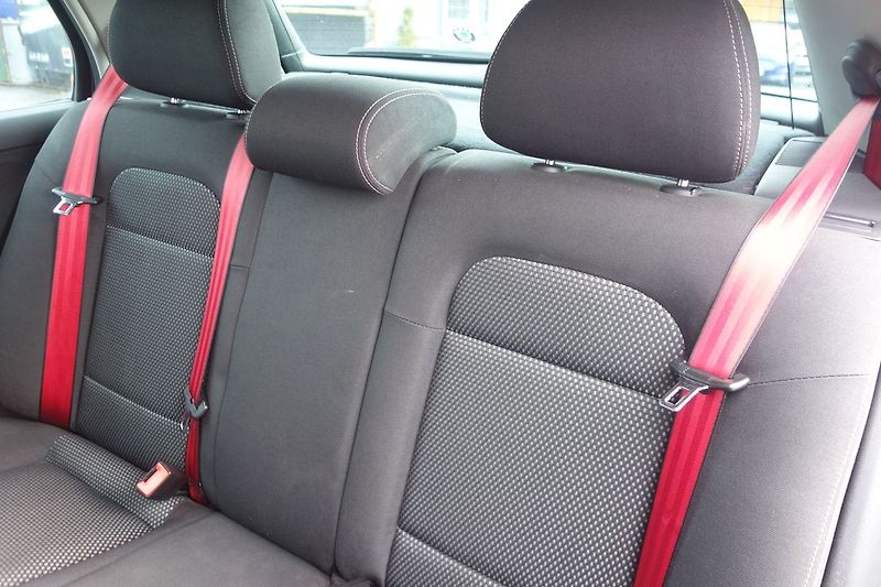 Škoda Fabia 1,4TDi SPORTLINE  2.MAJ.! - fotka 21 z 25