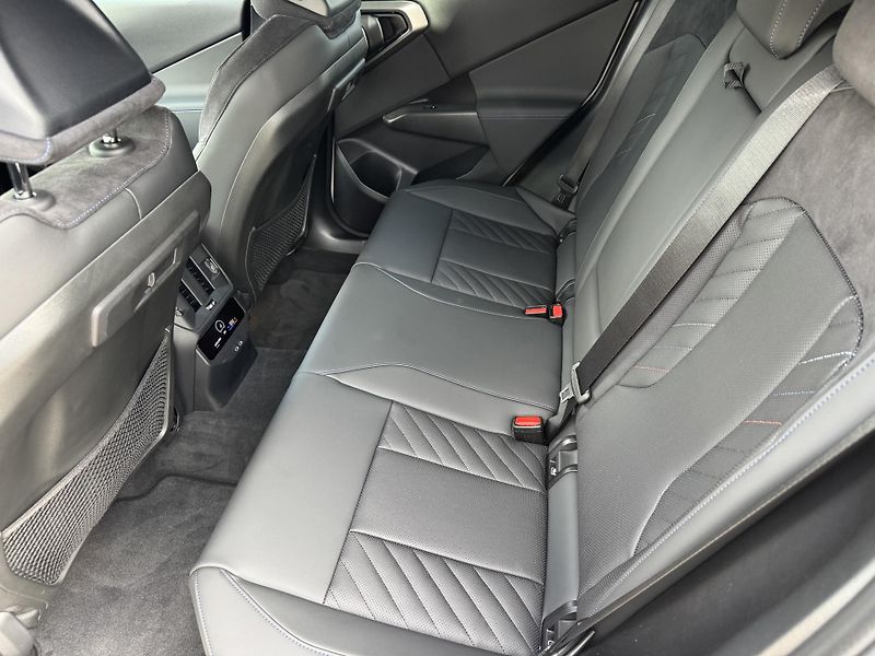 BMW X3 (2025) 20d Xdrive, M-paket, Záruka - fotka 25 z 33