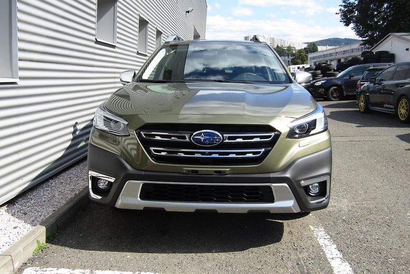 Subaru Outback (2025) 2,5i TOURING  MY25.5 - fotka 2 z 52