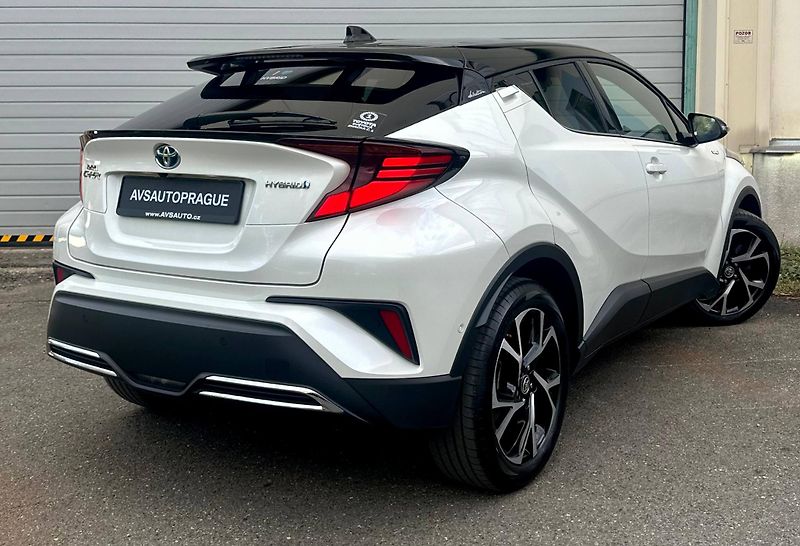 Toyota C-HR (2020) 2.0 HYBRID 112KW AUT 2020 - fotka 4 z 34