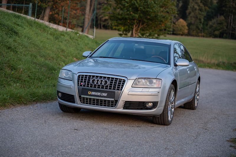 Audi A8 (2003) 4.2 V8 MPI, LPG, TOP výbava  - fotka 4 z 20