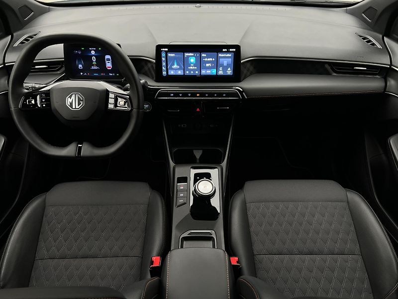 MG MG3 EXCLUSIVE HYBRID+ AUT CZ 1.maj - fotka 2 z 44