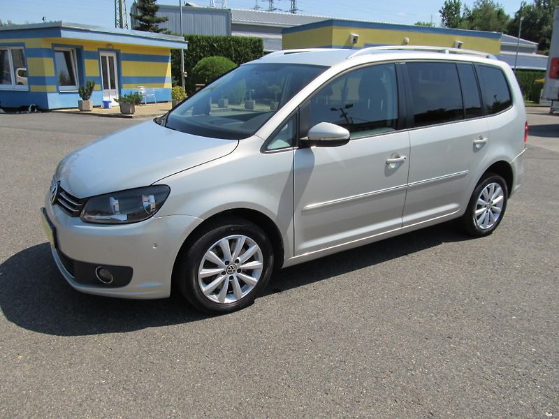 Volkswagen Touran (2011) 2.0TDI 7 míst  - fotka 52 z 60