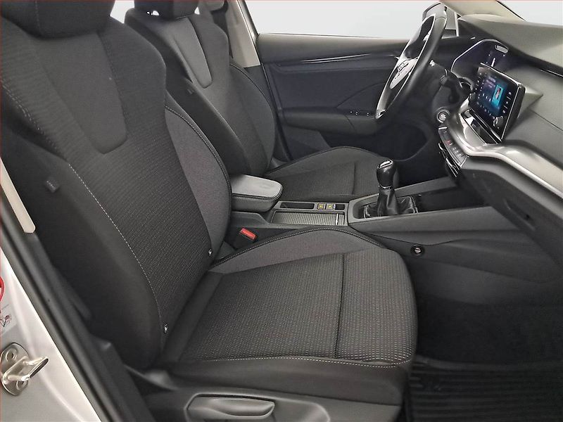 Škoda Octavia (2023) Ambition 2.0 TDI, ČR,1.maj - fotka 9 z 17