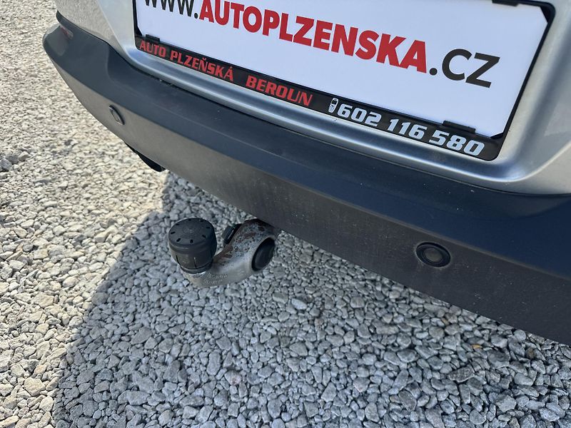 Volkswagen Tiguan 2.0TDi,SPORT,4x4,AUTOMAT - fotka 32 z 47