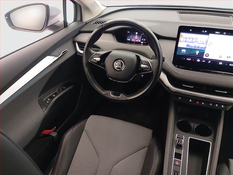Škoda Enyaq (2021) Suite 60 (62 kWh), SoH 92% - fotka 7 z 23