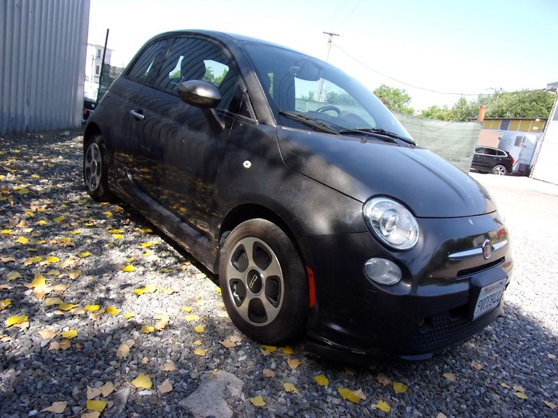 Fiat 500e (2016) 24kWh AUTOMAT DOVOZ USA - fotka 3 z 18