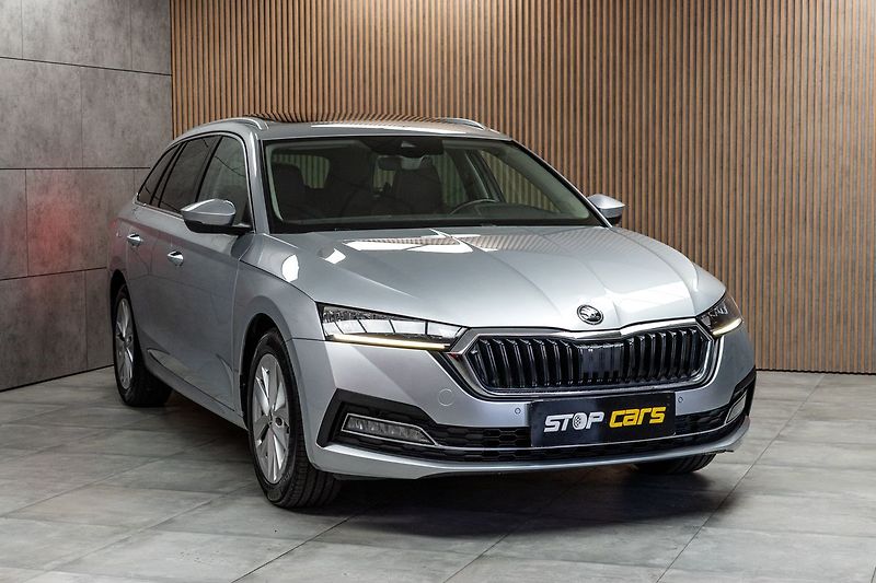 Škoda Octavia 1.5 G-TEC*KAMERA*ACC*DSG*DPH* - fotka 3 z 43