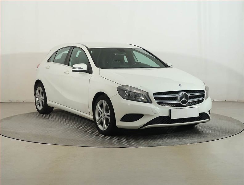 Mercedes-Benz Třídy A (2013) A 180 CDI, Automat, Tempomat - fotografie inzerátu