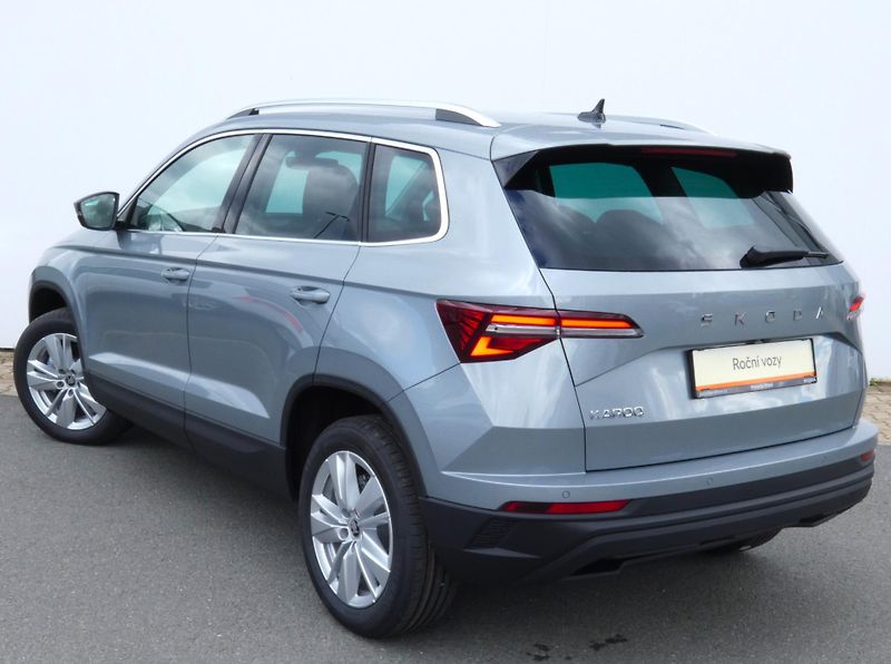 Škoda Karoq (2026) Top Selection 1.5 TSI 110 kW D - fotka 13 z 30