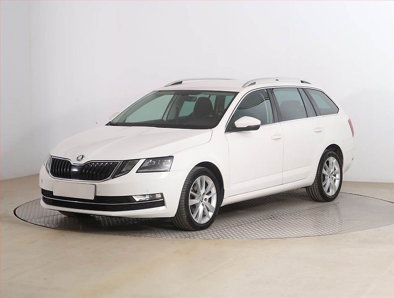 Škoda Octavia (2018) Style 1.5 TSI, Automat, Navi - fotka 2 z 21
